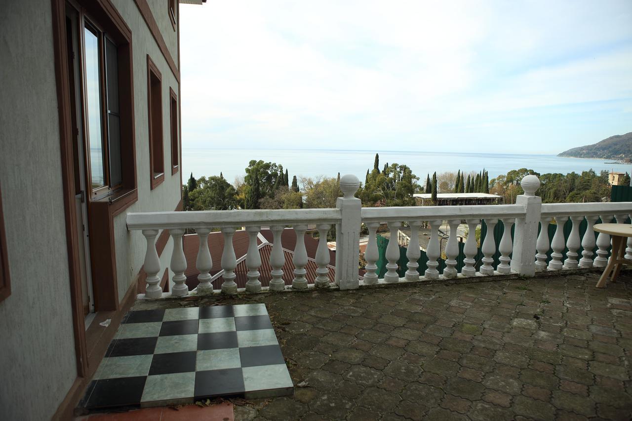Mamzyshkha Guest House Gagra Esterno foto